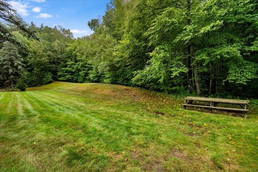 More Photos Of 7 Route 101A, Amherst Medical For Sale