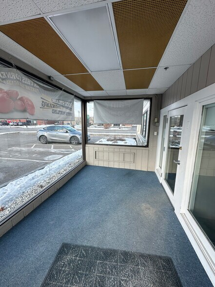 More Photos Of 185 Ocean St, South Portland Freestanding For Lease