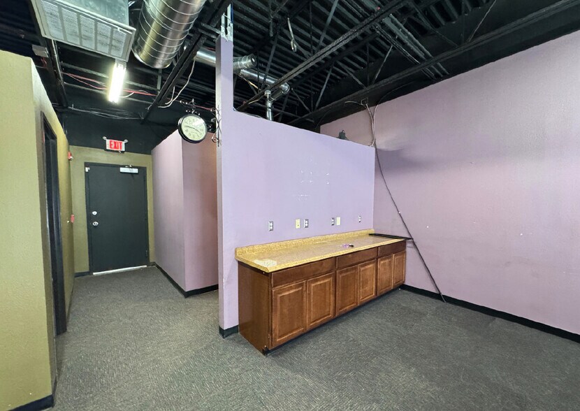 More Photos Of 583-585 Osuna Rd, Albuquerque Freestanding For Lease