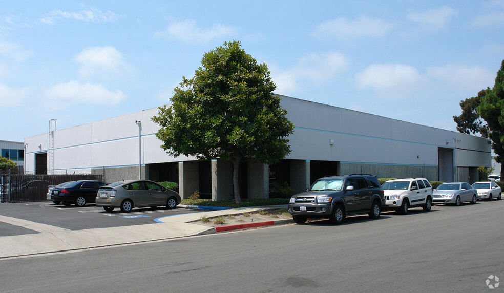 Primary Photo Of 5622 Engineer Dr, Huntington Beach Warehouse For Sale