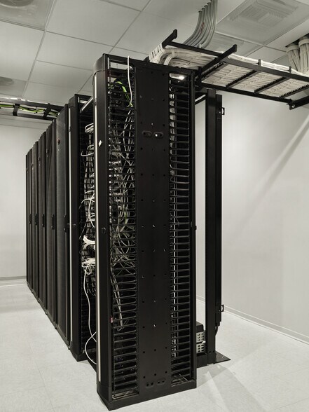 More Photos Of 2901 W Alameda Ave, Burbank Office For Lease