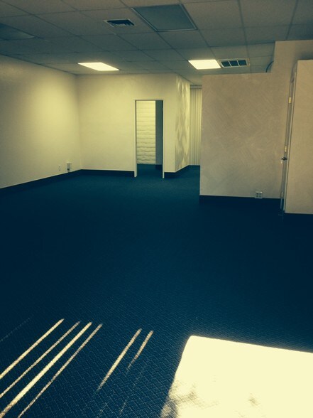 More Photos Of 1700 E Desert Inn Rd, Las Vegas Office Residential For Lease