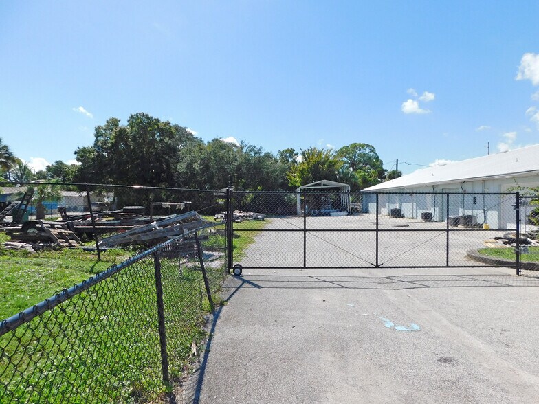 More Photos Of 280-294 Clearlake Rd, Cocoa Storefront Retail Office For Sale