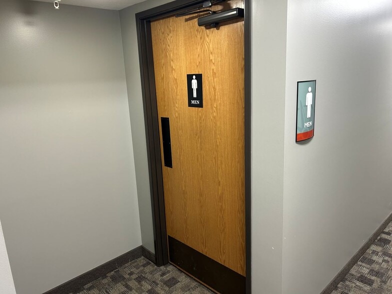 More Photos Of 4975 E Traverse Hwy, Traverse City Specialty For Lease