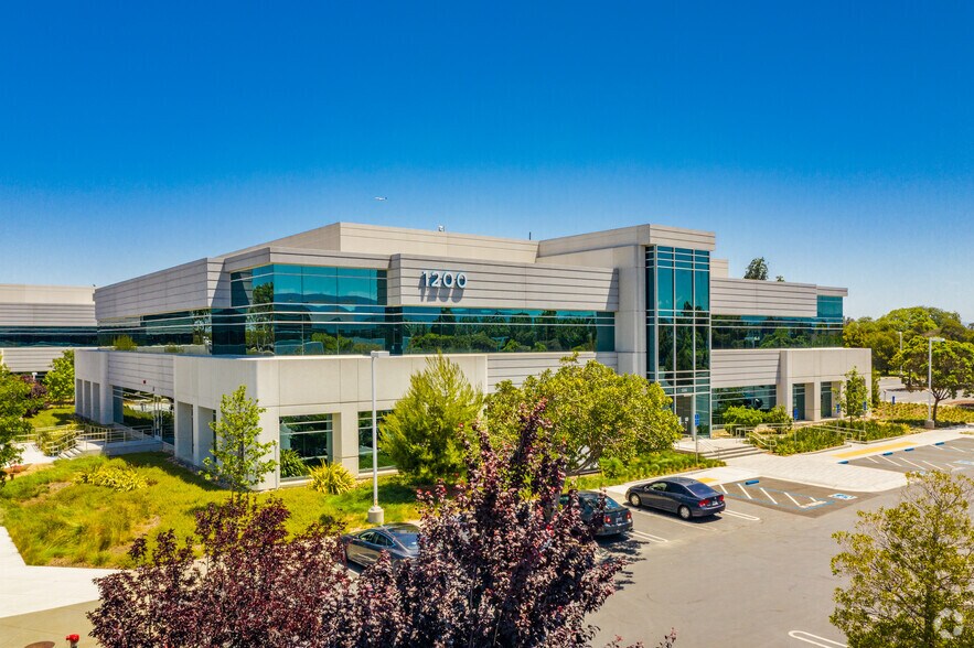 More Photos Of 1400 Bridge Pky, Redwood City Unknown For Lease