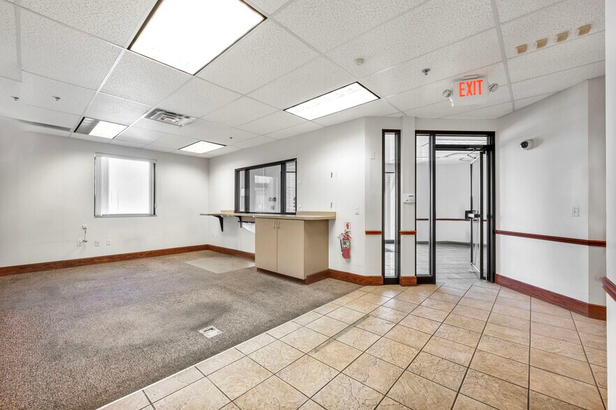 More Photos Of 5900 Pennsylvania Ave, Maple Heights Distribution For Lease
