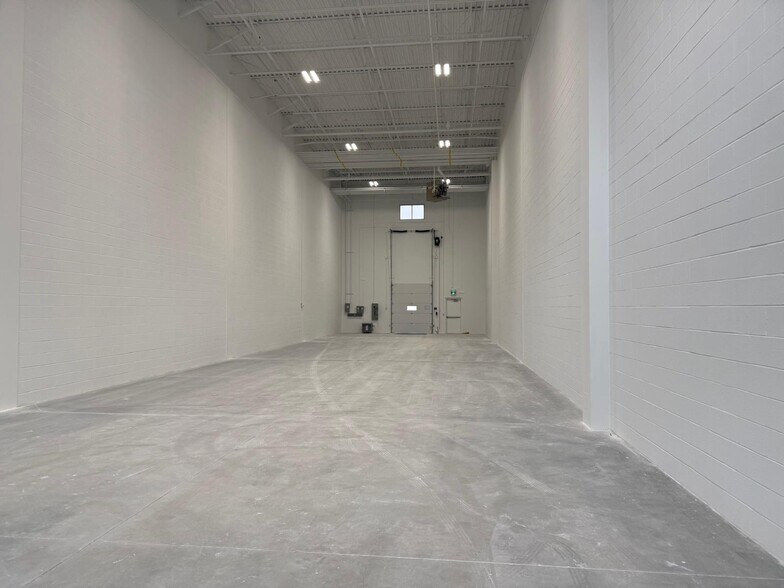 More Photos Of 95 Inspire Blvd, Brampton Warehouse For Sale