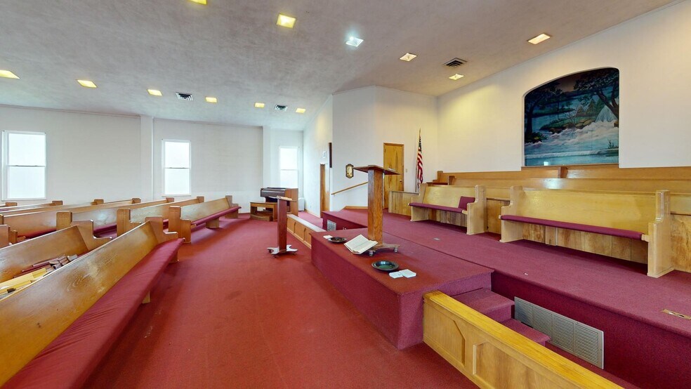 More Photos Of 267 Davis St, Huntington Religious Facility For Sale