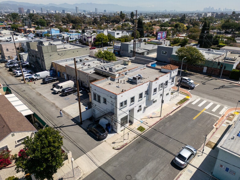 More Photos Of 2741-2743 S Robertson Blvd, Los Angeles Storefront Retail Office For Lease