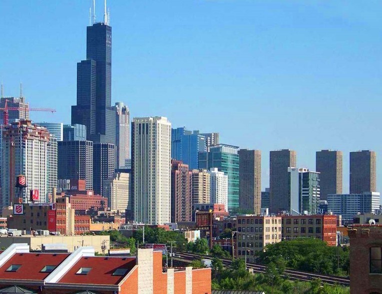 More Photos Of 833-845 W Chicago Ave, Chicago Office For Sale