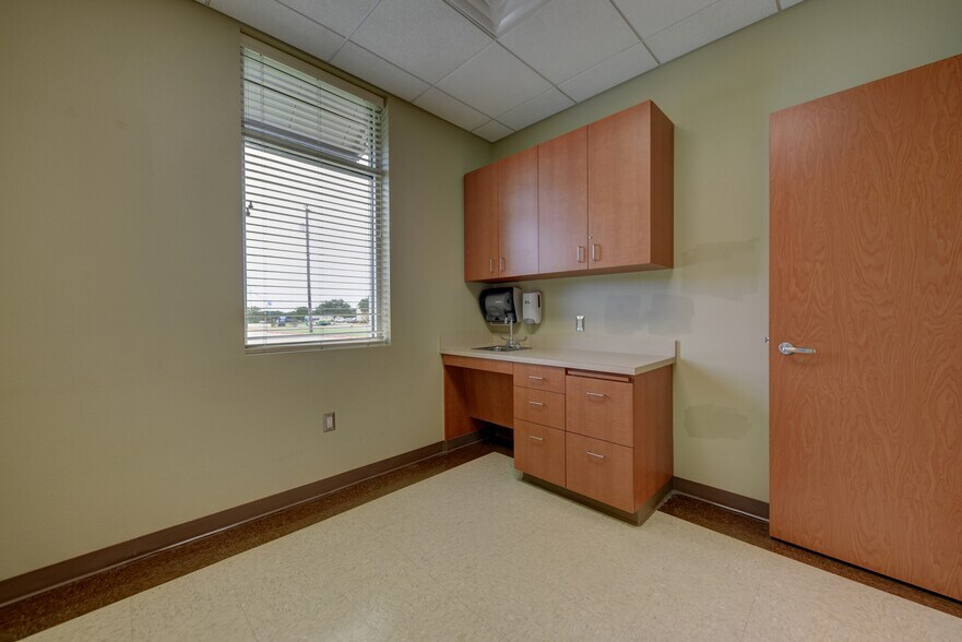More Photos Of 2410 Boonville Rd, Bryan Medical For Sale