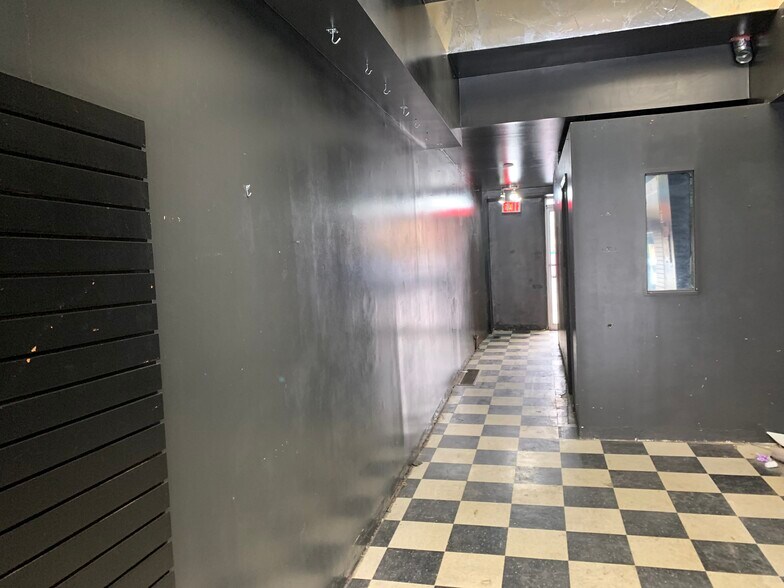 More Photos Of 224-226 W Michigan Ave, Ypsilanti Storefront Retail Residential For Lease