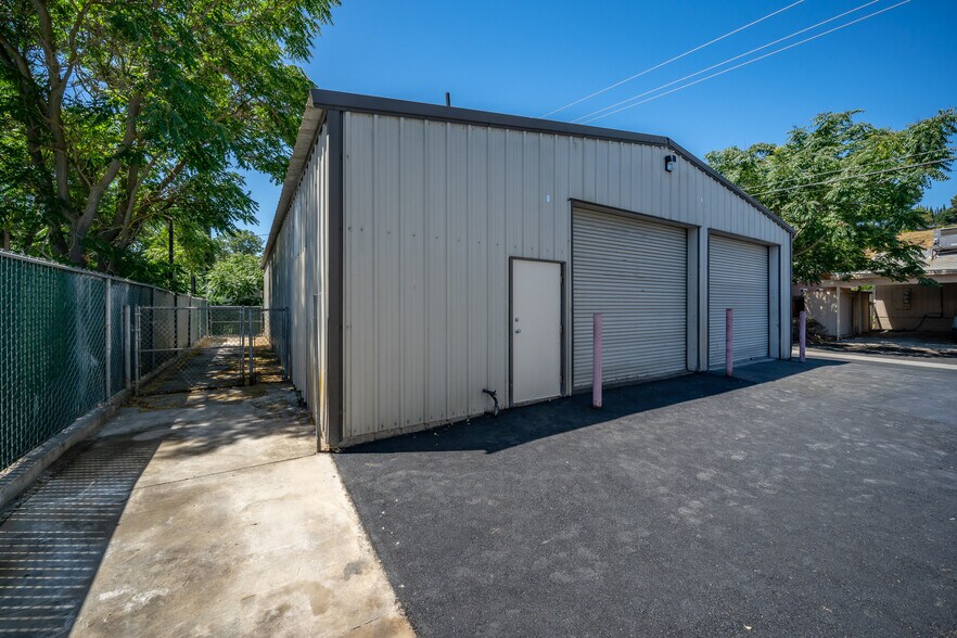 More Photos Of 604 30th St, Paso Robles Industrial For Lease