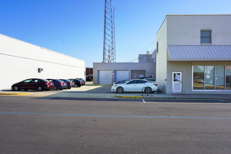 More Photos Of 1000 N Pine St, Rolla Apartments For Sale