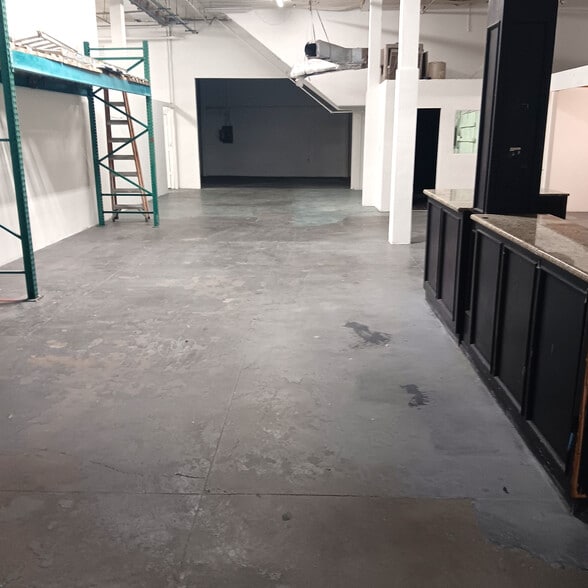More Photos Of 1030 Maple Ave, Los Angeles Warehouse For Lease