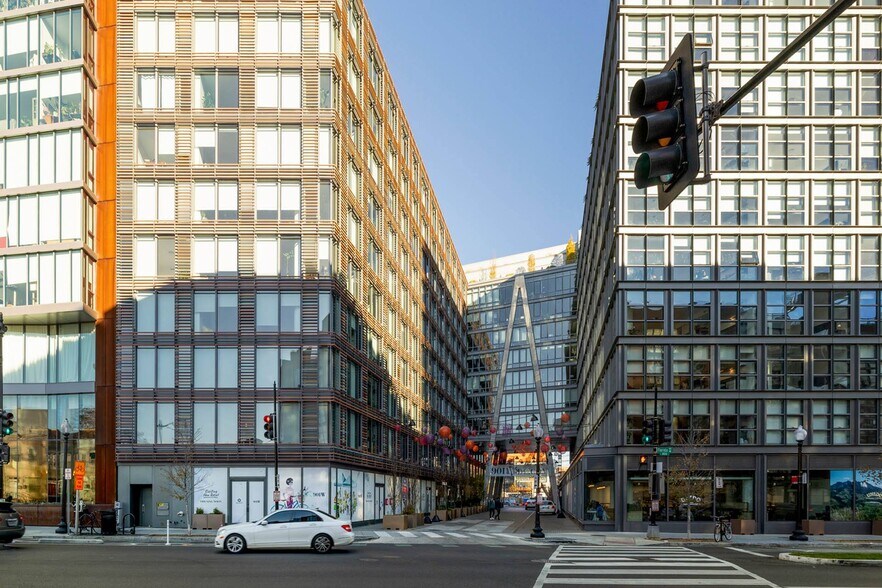 More Photos Of 901 W St NW, Washington Apartments For Lease