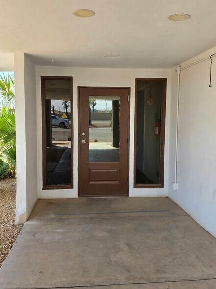 More Photos Of 1093 Airport Rd, Imperial Hotel For Lease