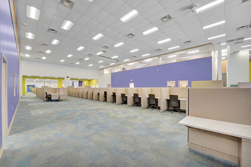 More Photos Of 26 Steele Ave, Arcade Office For Lease