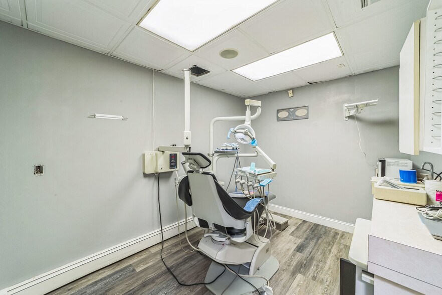 More Photos Of 326 Broad St, Red Bank Medical For Sale