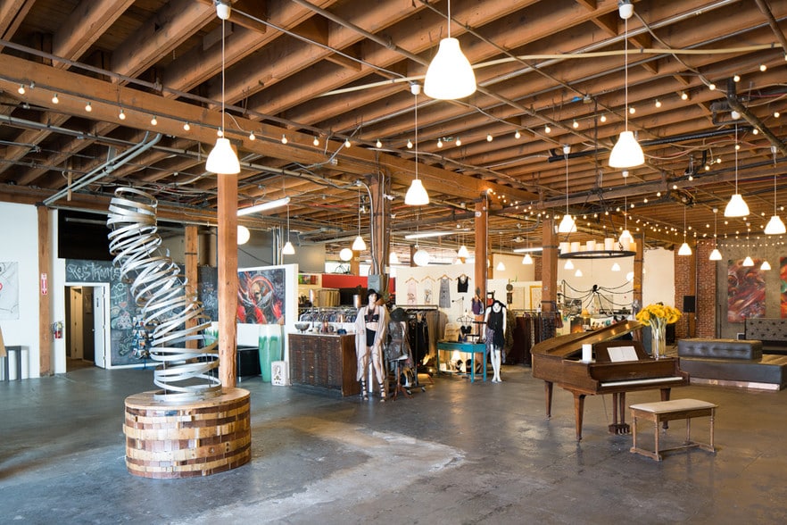 More Photos Of 1101-1135 E 5th St, Los Angeles Warehouse For Lease
