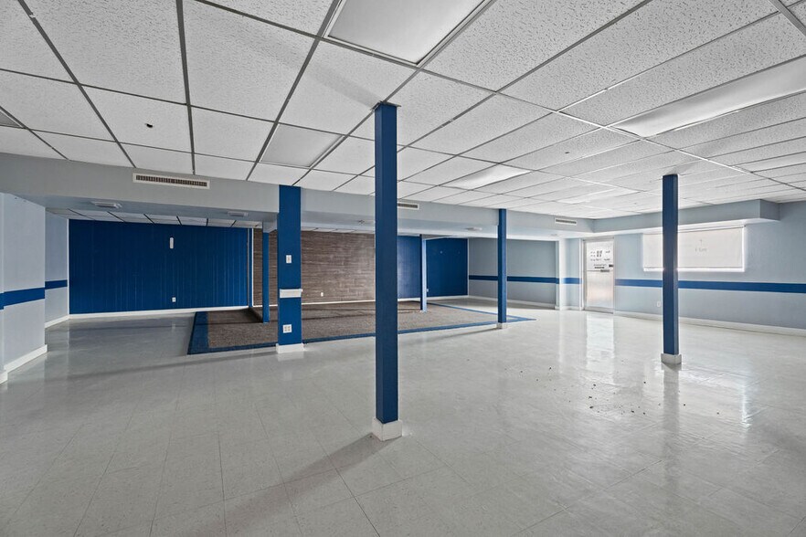 More Photos Of 2167 50th St, Lubbock Fast Food For Sale