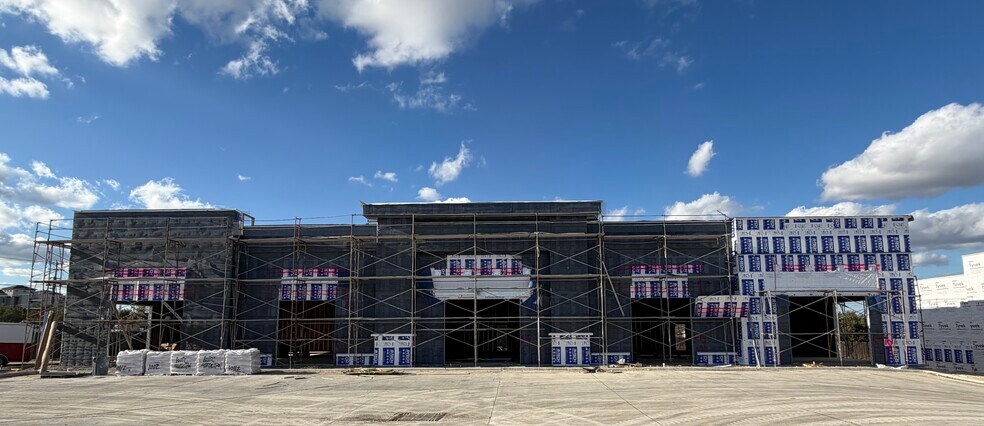 More Photos Of 1012 Municipal Dr, Leander Storefront For Sale