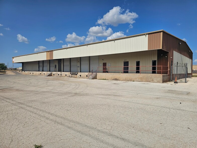 Primary Photo Of 4621 Maple St, Abilene Warehouse For Sale