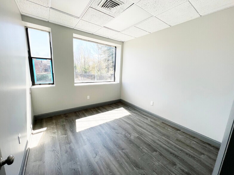 More Photos Of 138 Leland St, Framingham Office For Lease
