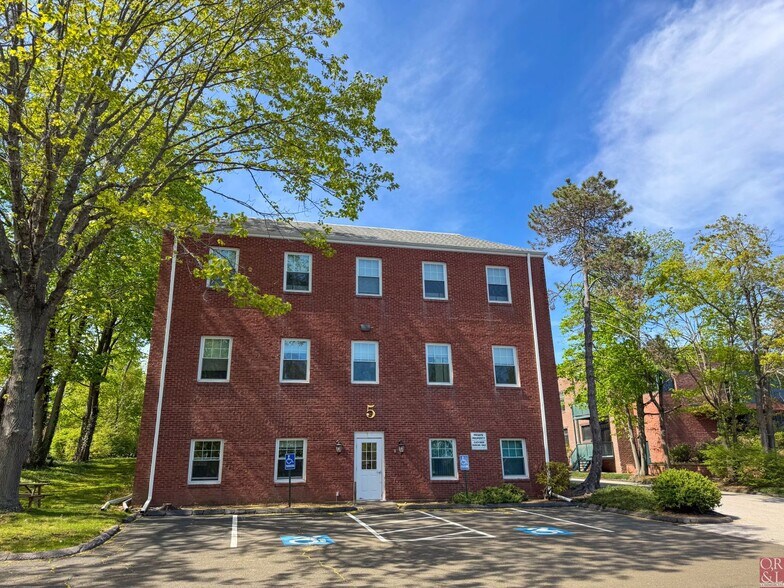 More Photos Of 5 S Main St, Branford Medical For Sale