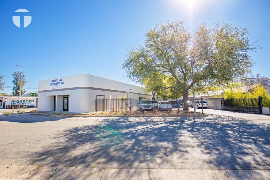 Primary Photo Of 6400 Elvas Ave, Sacramento Freestanding For Sale