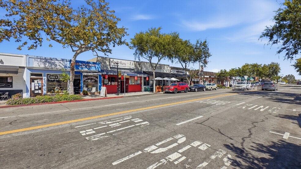 More Photos Of 409 Main St, El Segundo Storefront For Sale