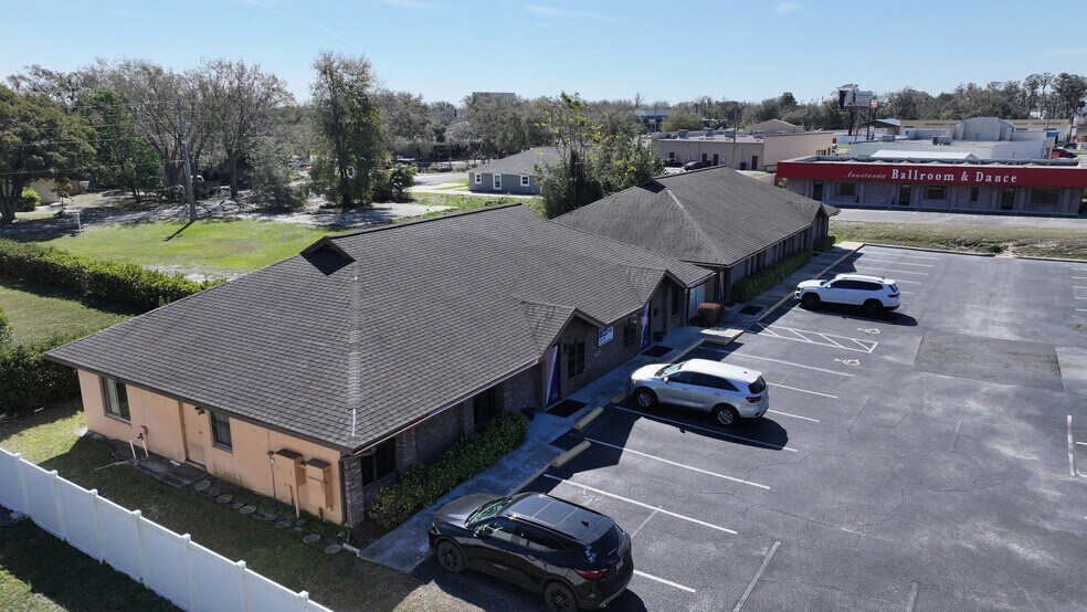 More Photos Of 32644 Blossom ln, Leesburg Office For Sale