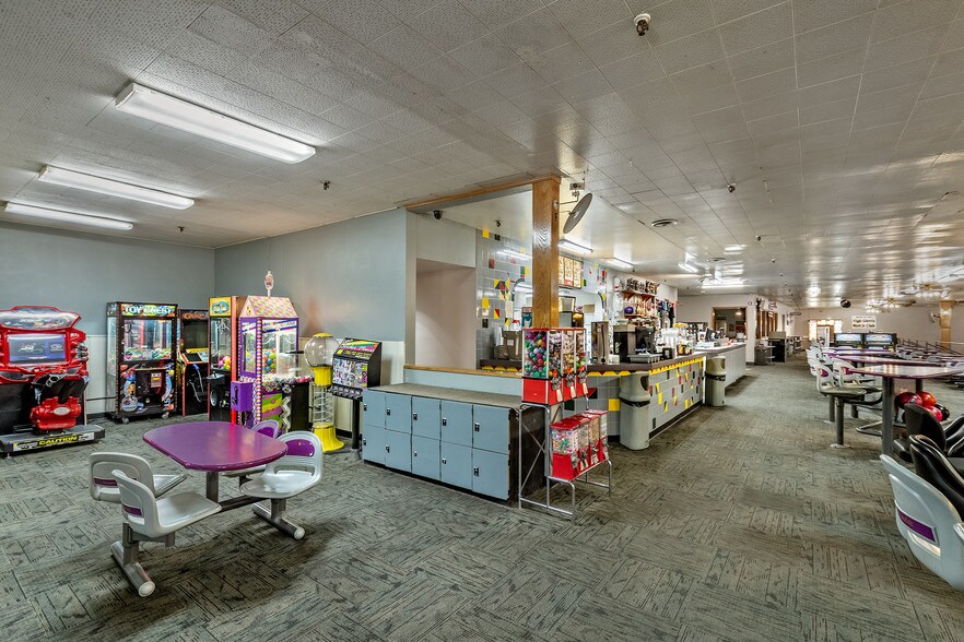 More Photos Of 3390 S Virginia St, Reno Bowling Alley For Sale
