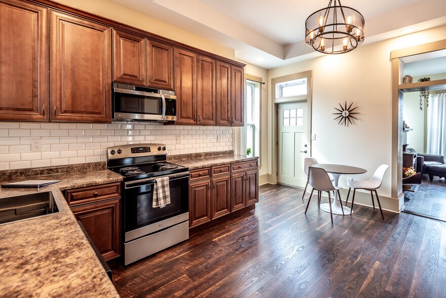 More Photos Of 320 N Mechanic St, Lebanon Multifamily For Sale