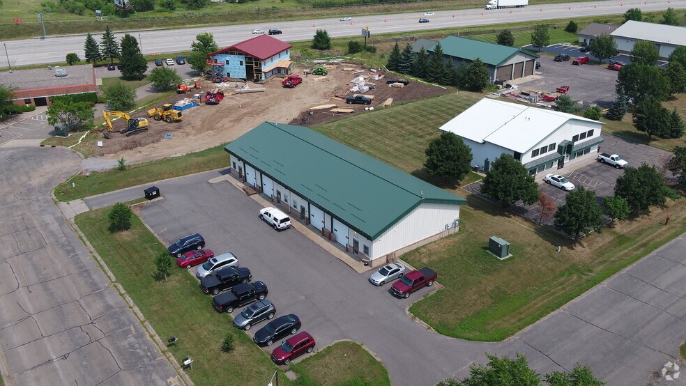 More Photos Of 114 Thomas Cir, Monticello Warehouse For Lease