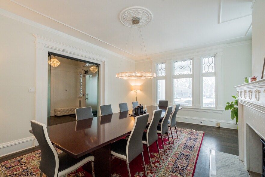 More Photos Of 48 Union Ave, Saratoga Springs Specialty For Sale