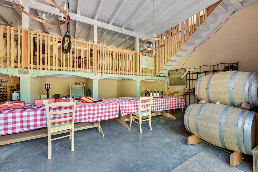 More Photos Of 1673 Woodland Dr, Port Townsend Winery Vineyard For Sale