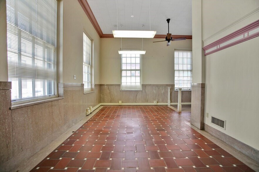 More Photos Of 2 Waln St, Wellsboro Office For Sale