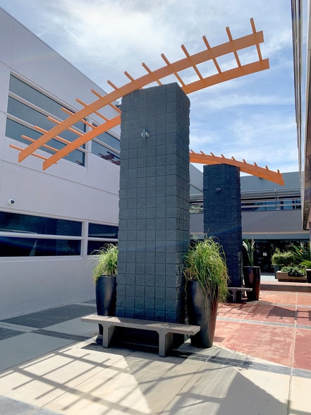 More Photos Of 2929 E Camelback Rd, Phoenix Office For Lease