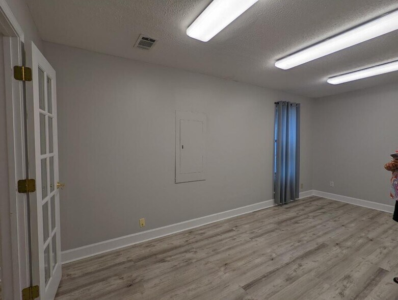 More Photos Of 225 Main St, Destin Office Residential For Lease