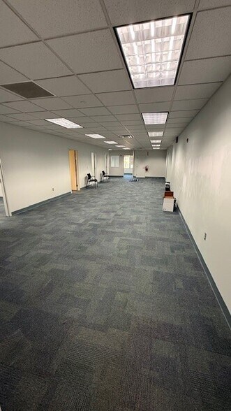 More Photos Of 2400 Reading Rd, Cincinnati Office For Lease