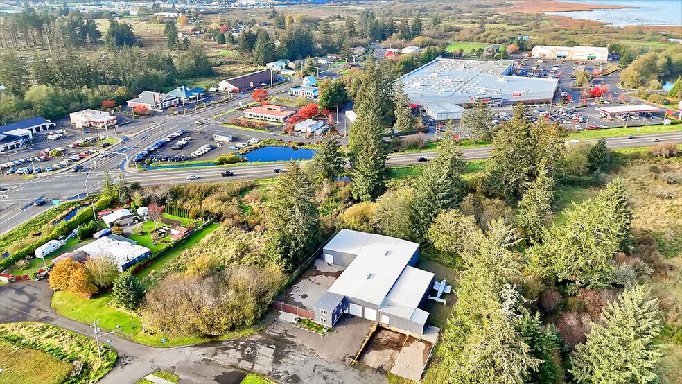 More Photos Of 1425 SE 9th St, Warrenton Warehouse For Lease