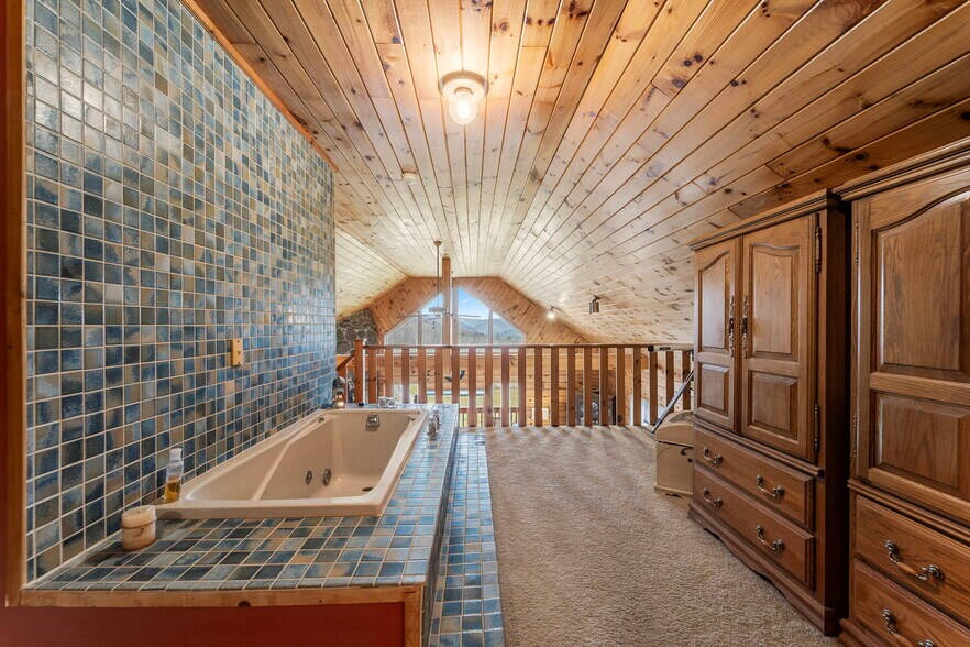 More Photos Of 365 Meade Rd, Susquehanna Specialty For Sale