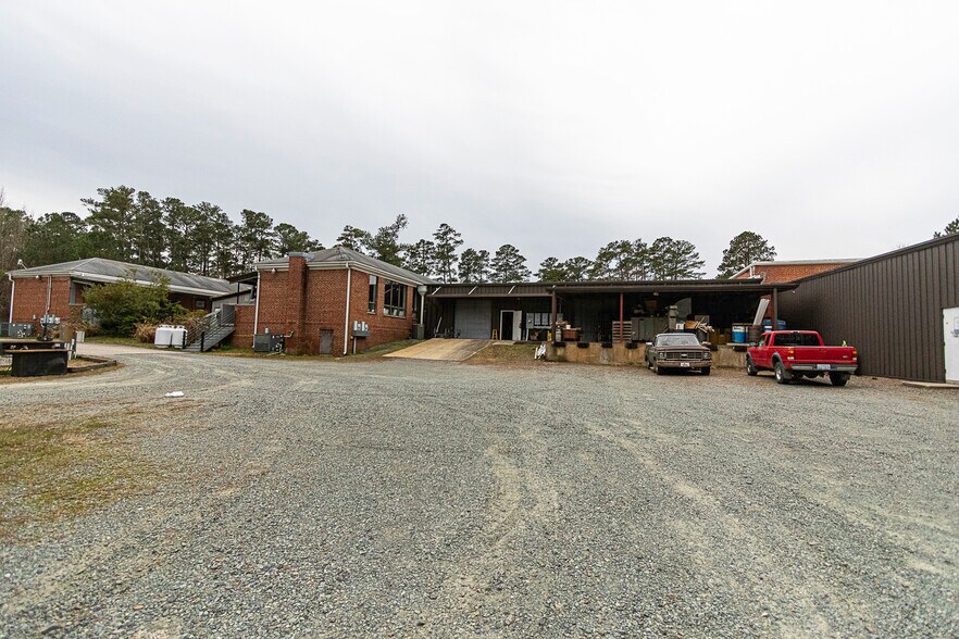 More Photos Of 1434 Farrington Rd, Apex Light Manufacturing For Sale