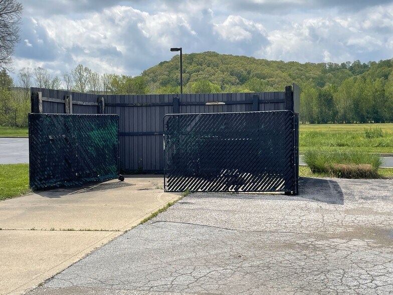 More Photos Of 2235 Burton Ln, Martinsville Fast Food For Lease