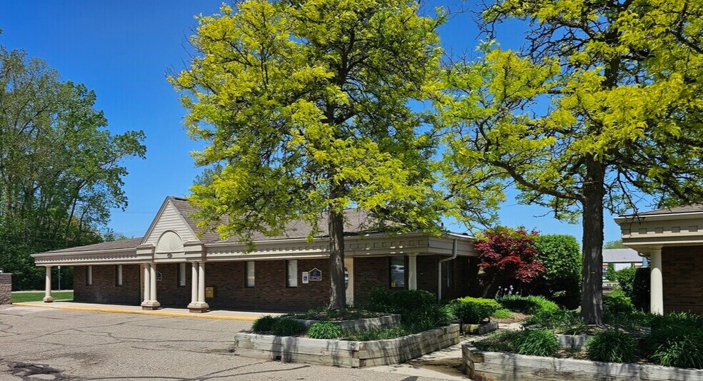 Primary Photo Of 145 Rochdale Dr S, Rochester Hills Medical For Lease