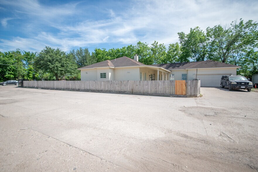 More Photos Of 6309 E Houston Rd, Houston Land For Sale