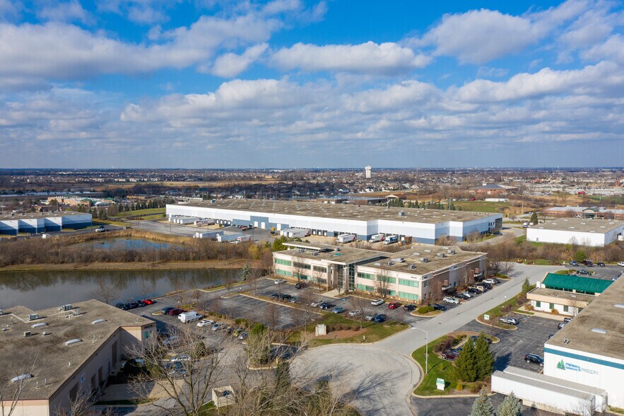 More Photos Of 7851 W 185th St, Tinley Park Unknown For Lease