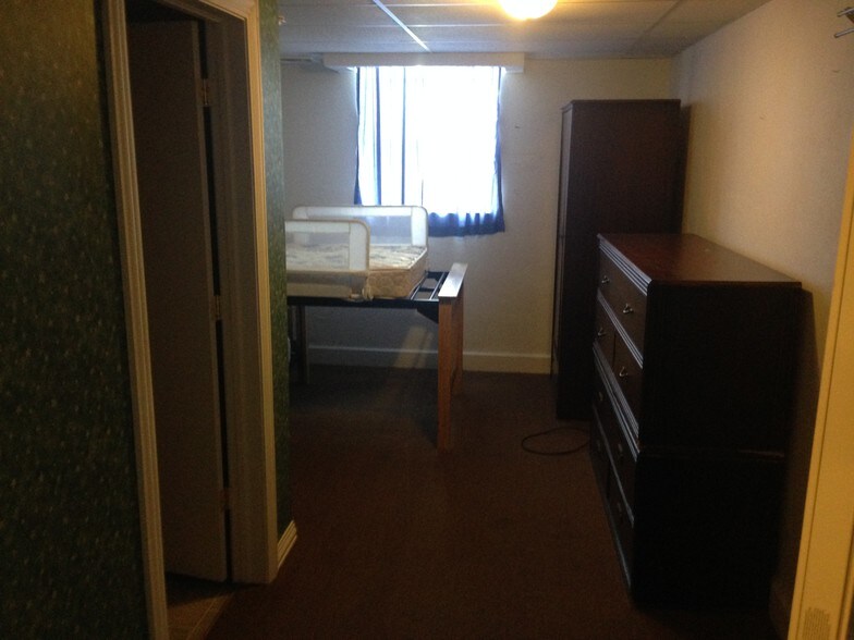 More Photos Of 137 E Washington St, Shelbyville Lodge Meeting Hall For Sale