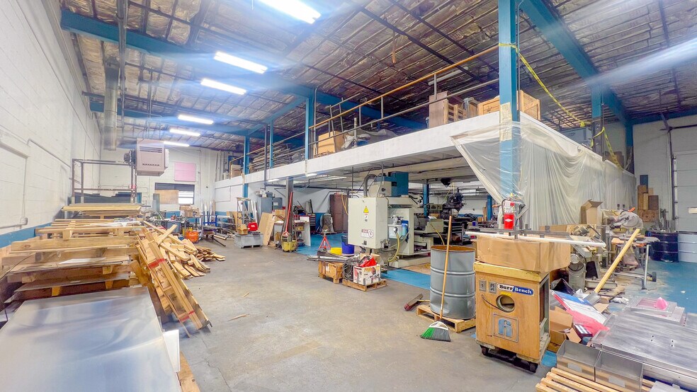 More Photos Of 450 S Fellowship Rd, Maple Shade Township Warehouse For Sale